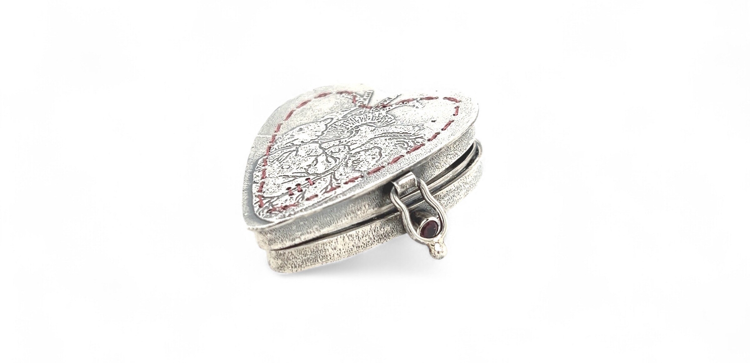 Krista Lavonas Small Metal Heart Box